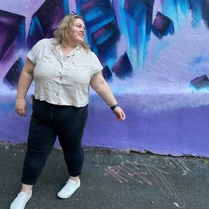 Meet your Posher, Victoria